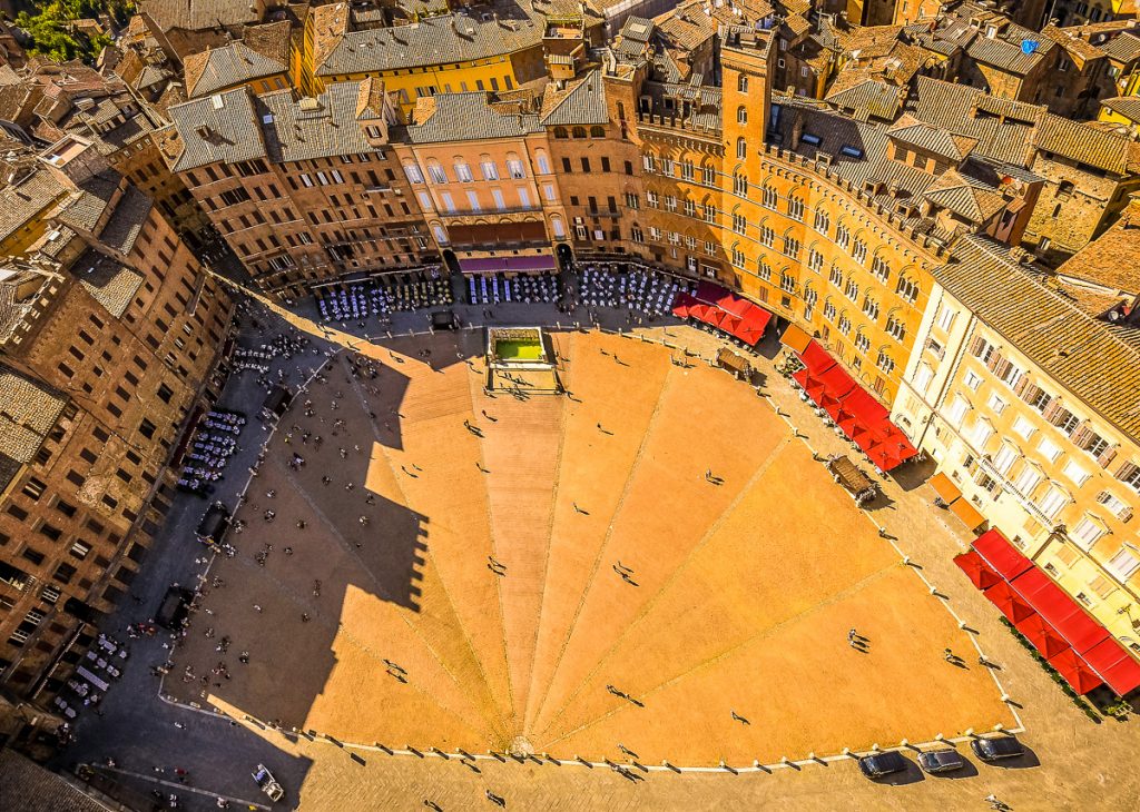 The Most Beautiful European Squares 11