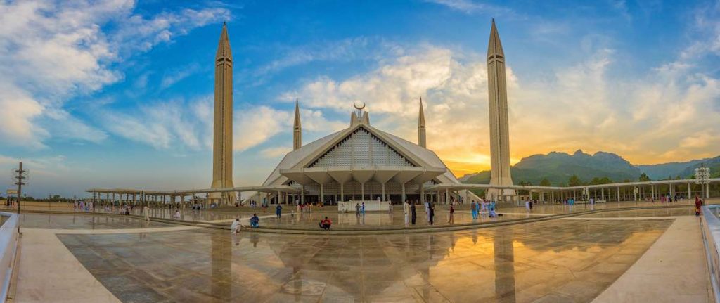 The Most Beautiful Mosques and the Largest Mosques in the World 11