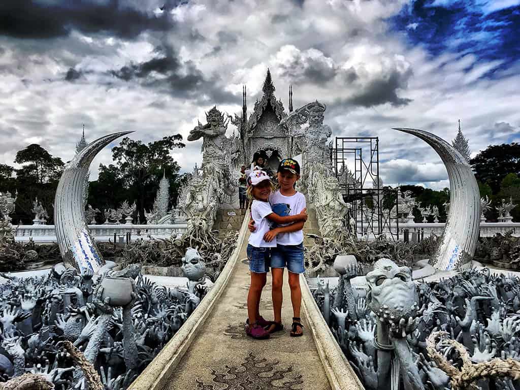 The White Temple in Chiang Rai - Wat Rong Khun temple 5