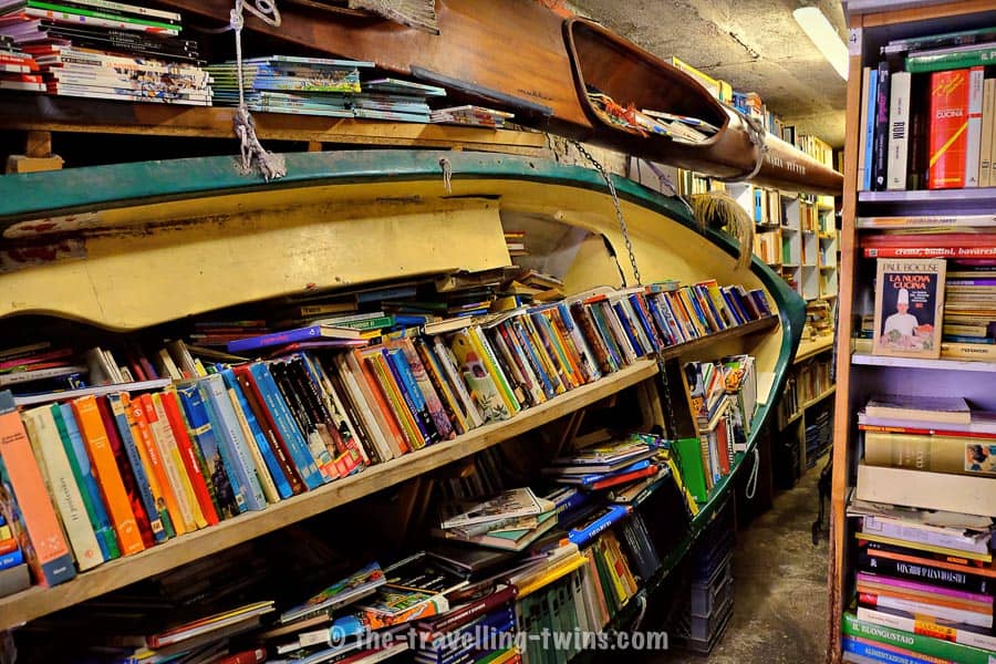 15 Best Bookshops Around The World 8