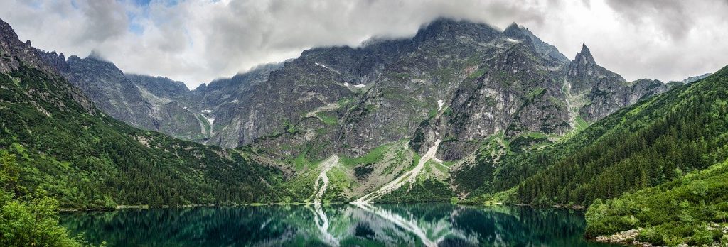 Morskie Oko - Tatra mountain  - best nature trip from krakow